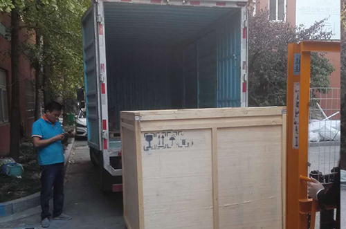 周口客戶SMT設(shè)備專車送貨，貨到上門(mén)安裝調(diào)試